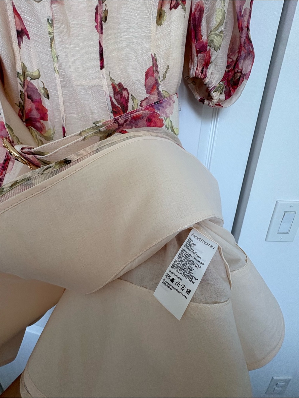 NWOT Zimmermann Cream Floral Mini Dress with Pink Red Blooms AUS2-US8 - Picture 5 of 5